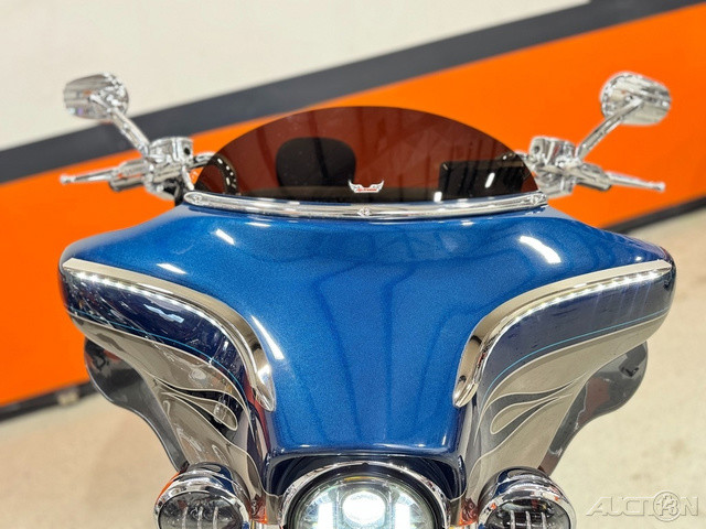 CVO® Ultra Classic® Electra Glide® 