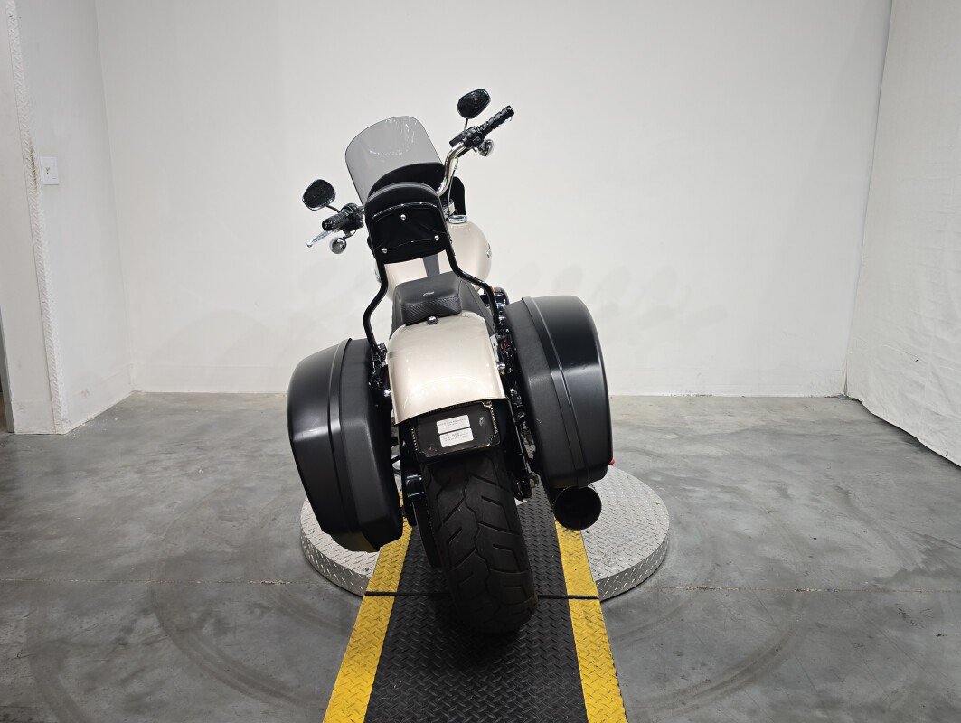 Softail® Sport Glide®