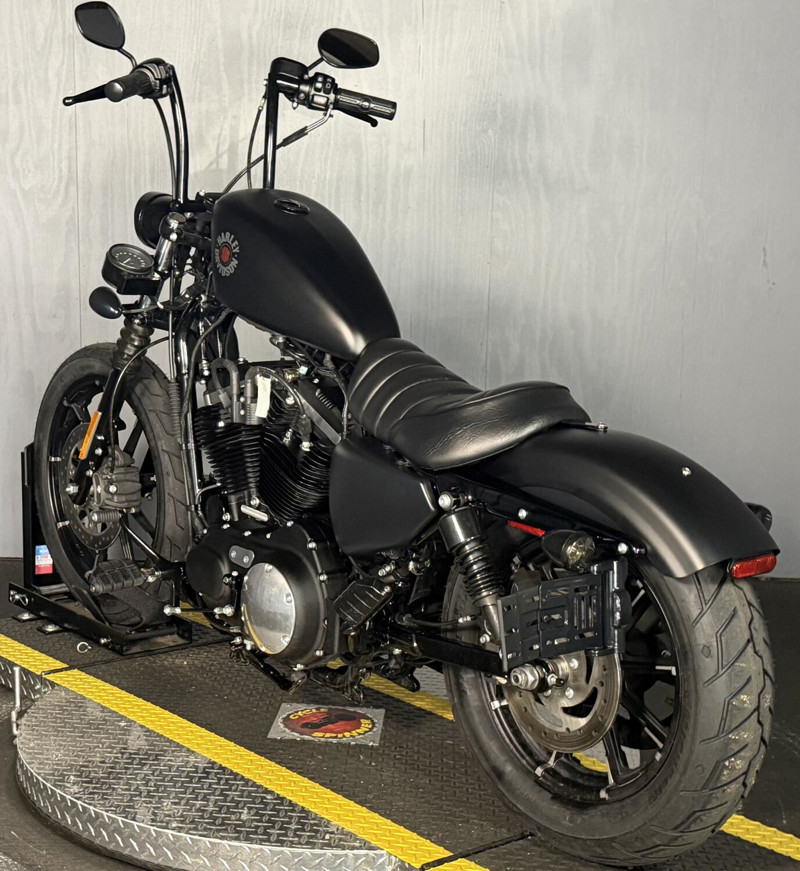 Iron 883®
