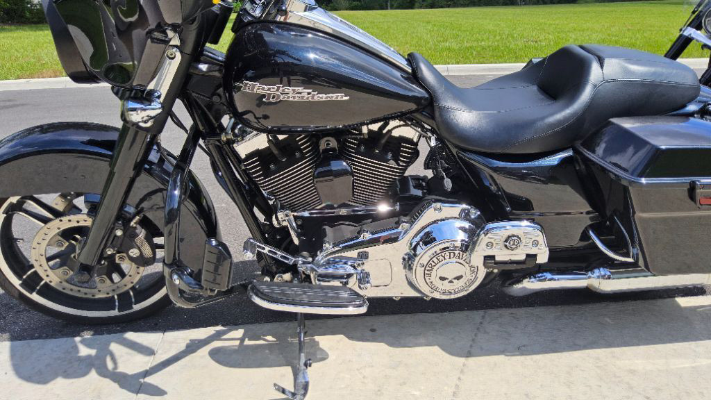 Street Glide®