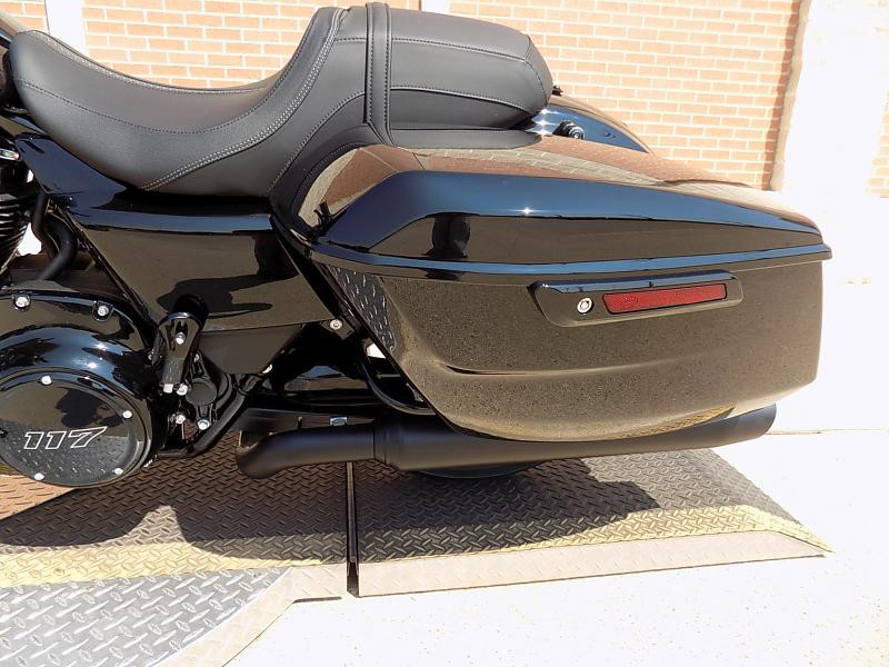 Street Glide®