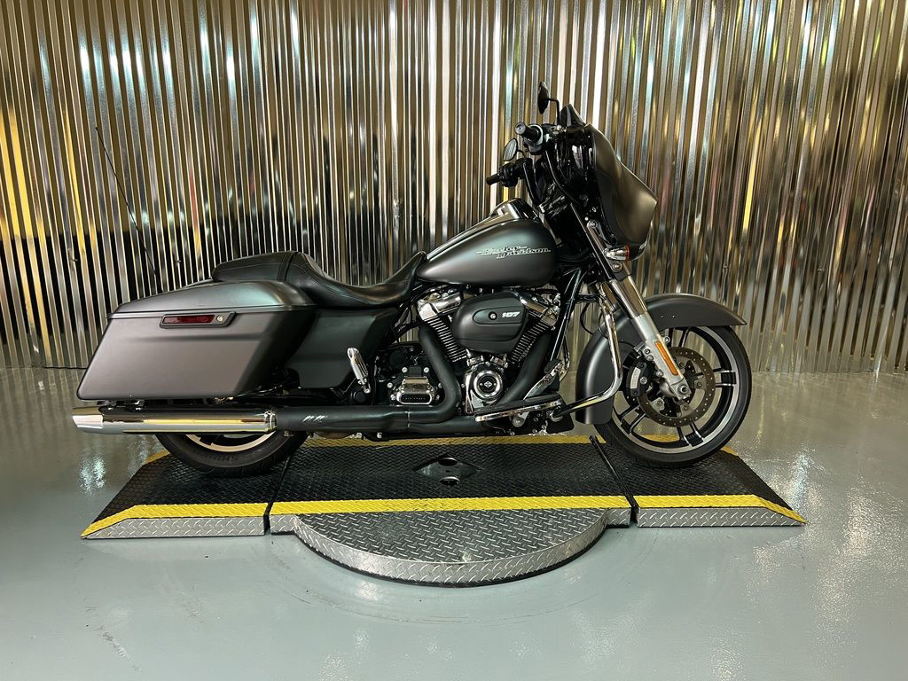 Street Glide® Special