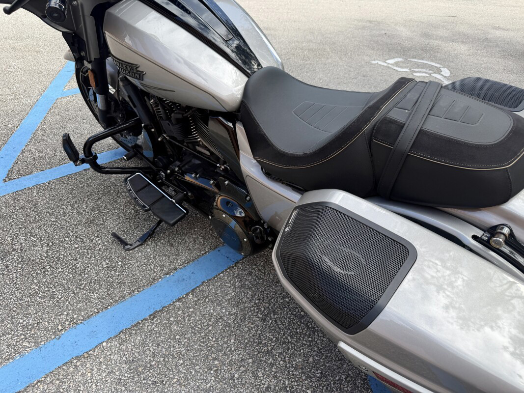 CVO® Street Glide®