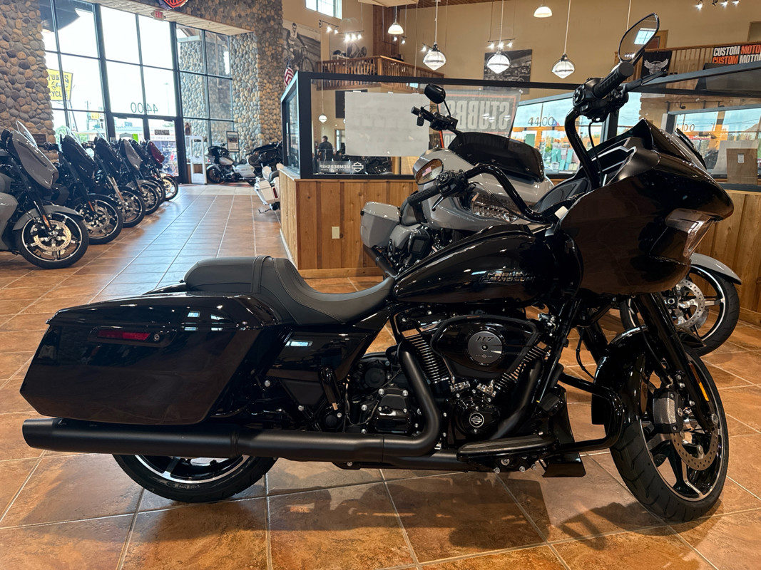 Road Glide®