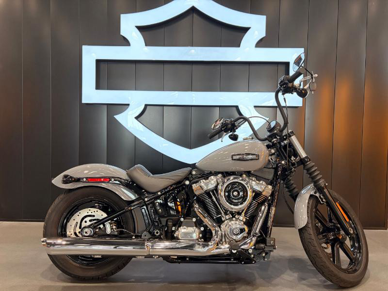 Street Bob®