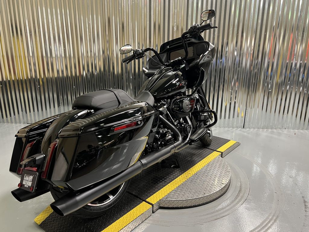 Road Glide®