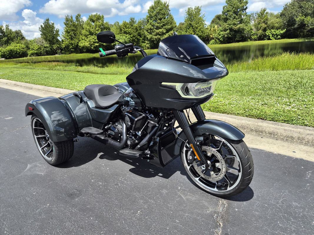 Road Glide® 3