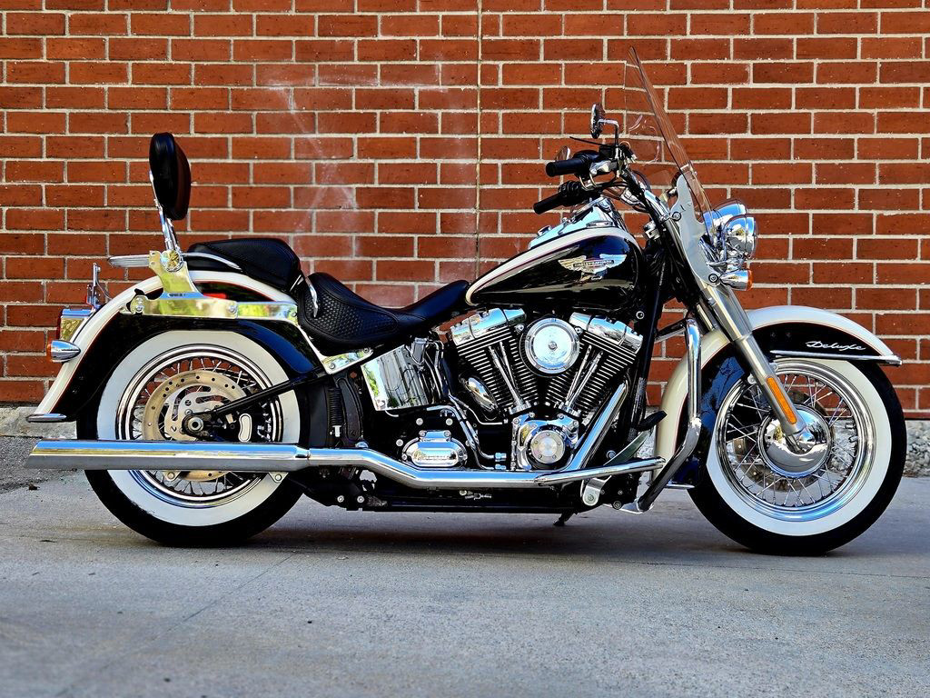 Softail® Deluxe