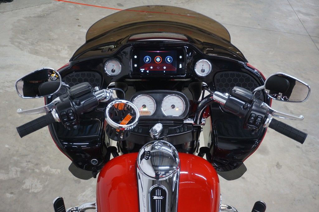 Road Glide®