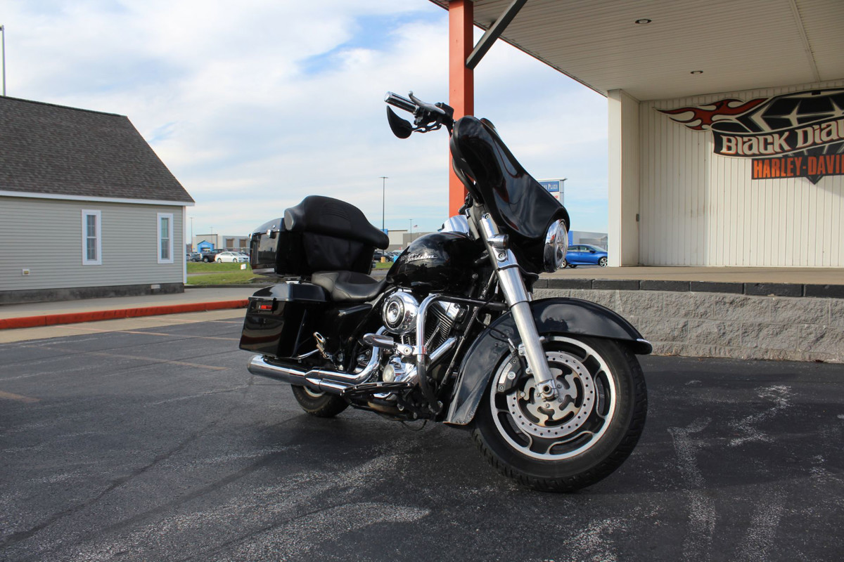 Street Glide®