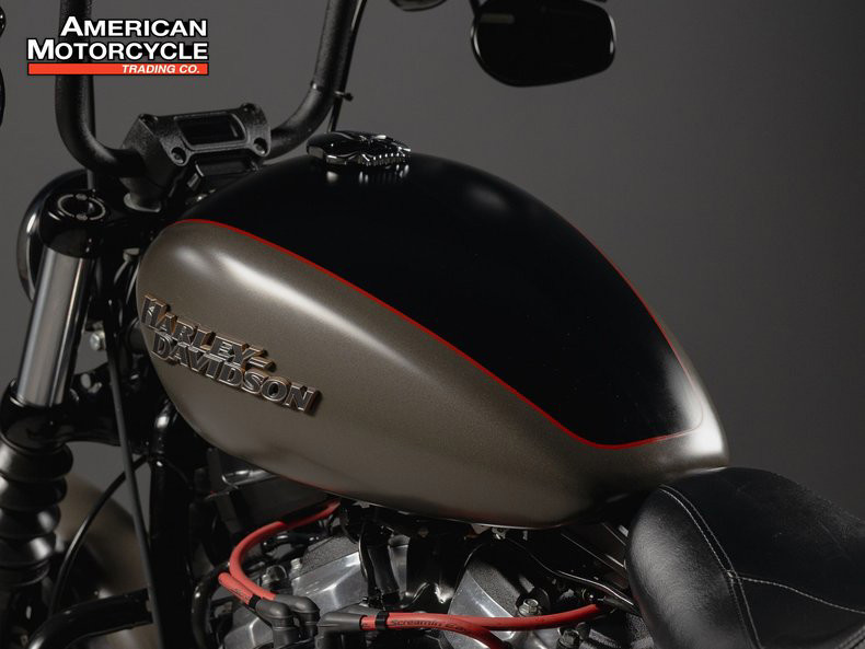 Softail® Street Bob®