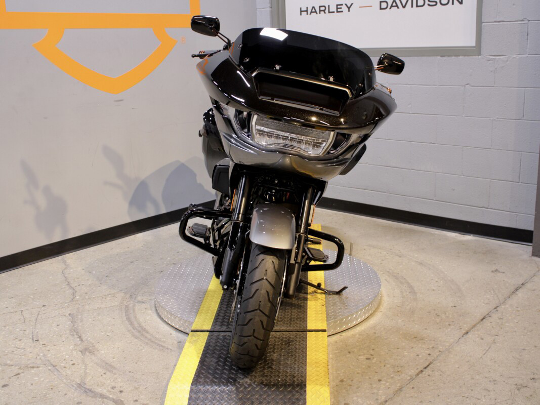 CVO® Road Glide®