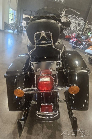 Electra Glide® Standard