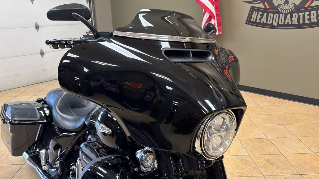 CVO® Street Glide®
