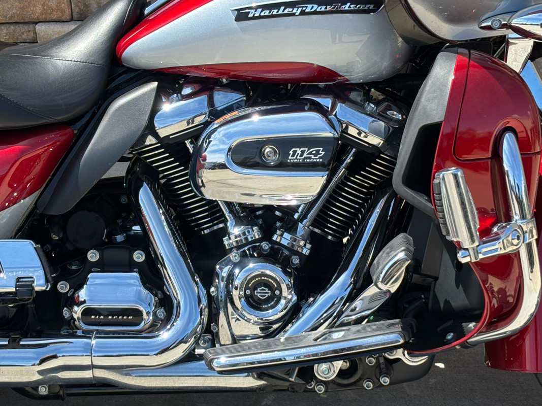 Road Glide® Ultra