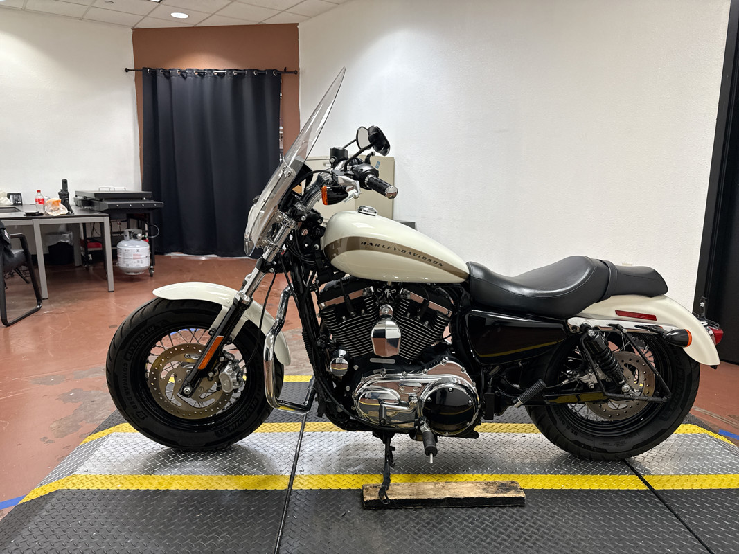Sportster® 1200 Custom