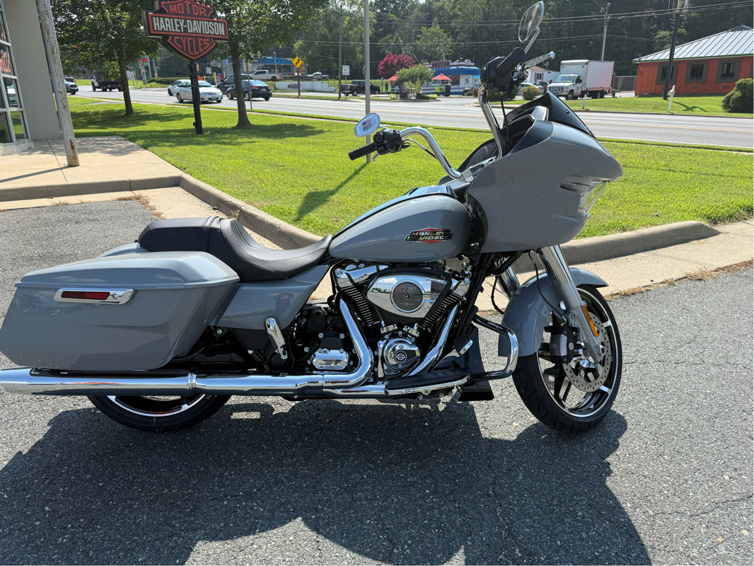 Road Glide®