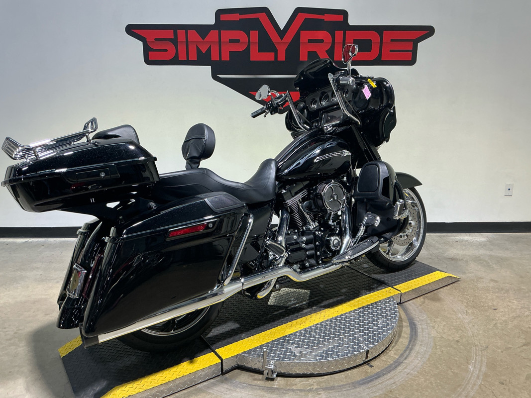 CVO® Street Glide®
