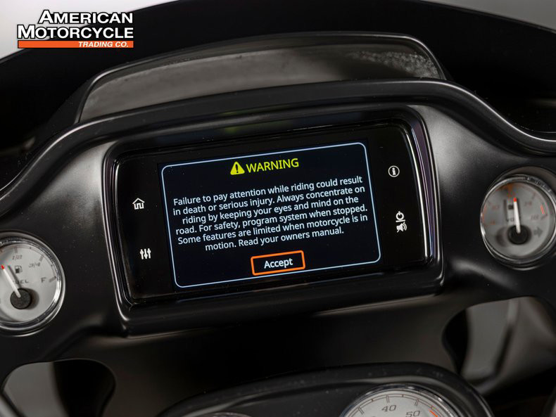 Road Glide®
