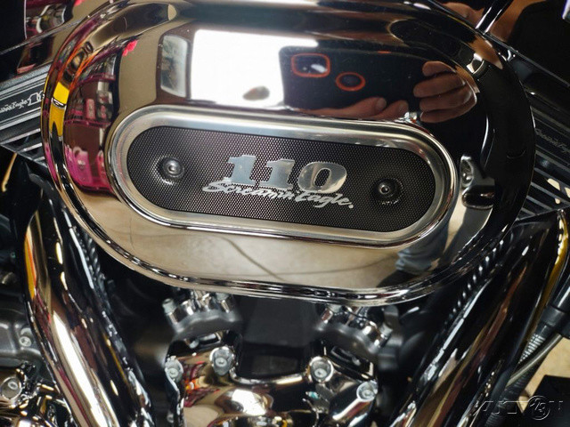 CVO® Ultra Classic® Electra Glide®