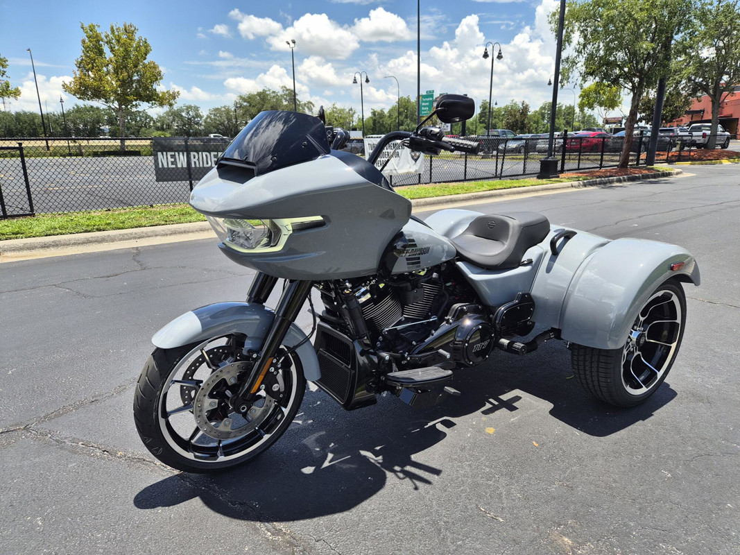 Road Glide® 3
