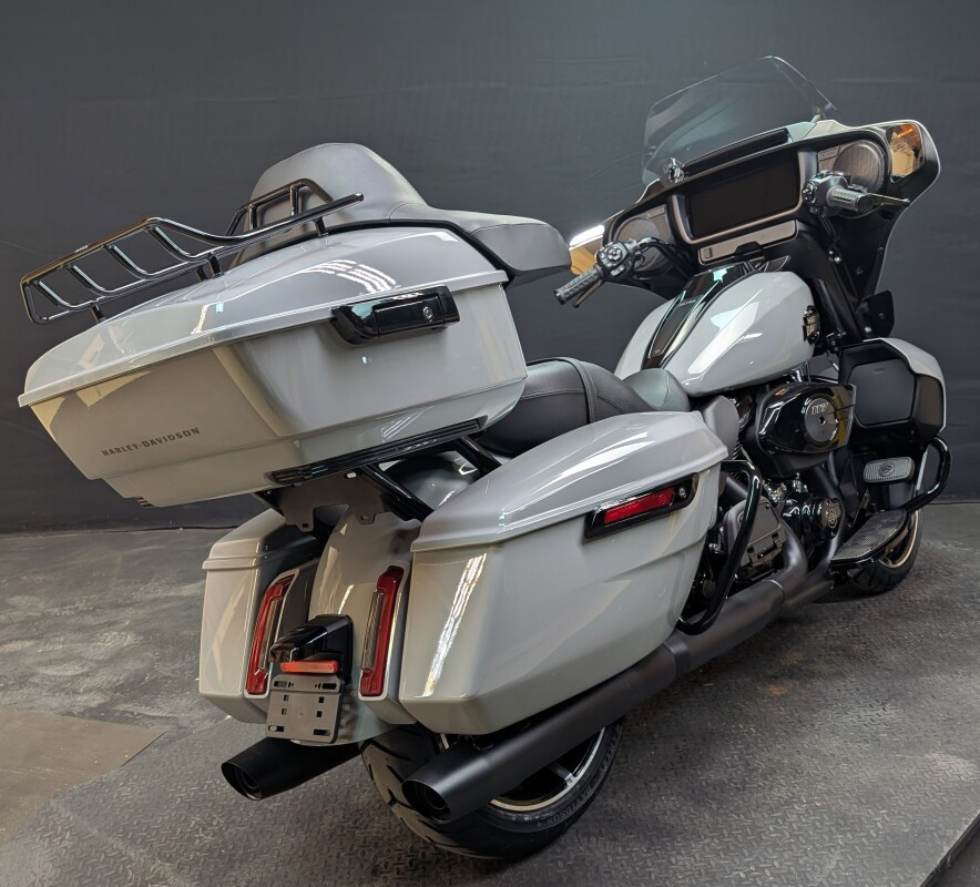 Street Glide® Ultra