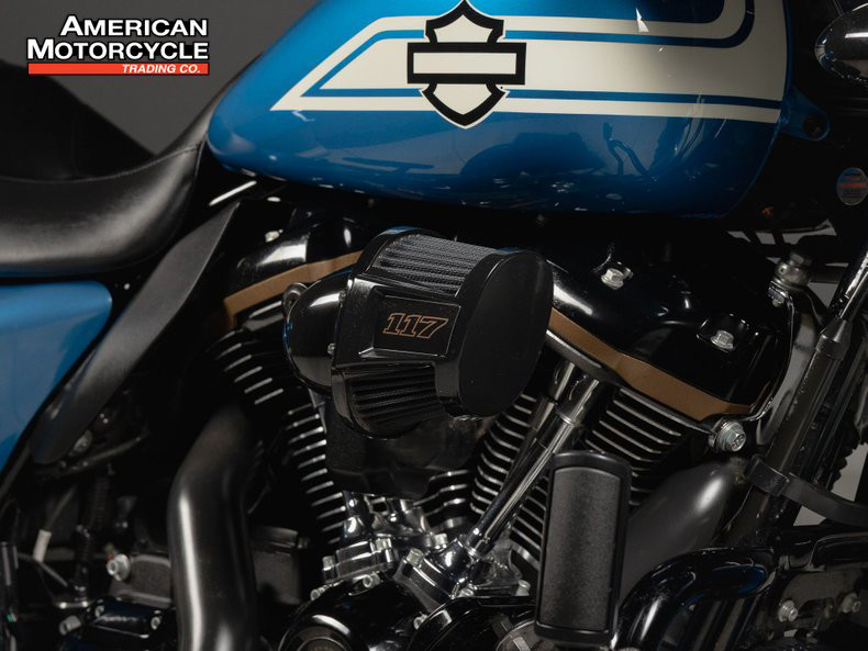 Street Glide® ST