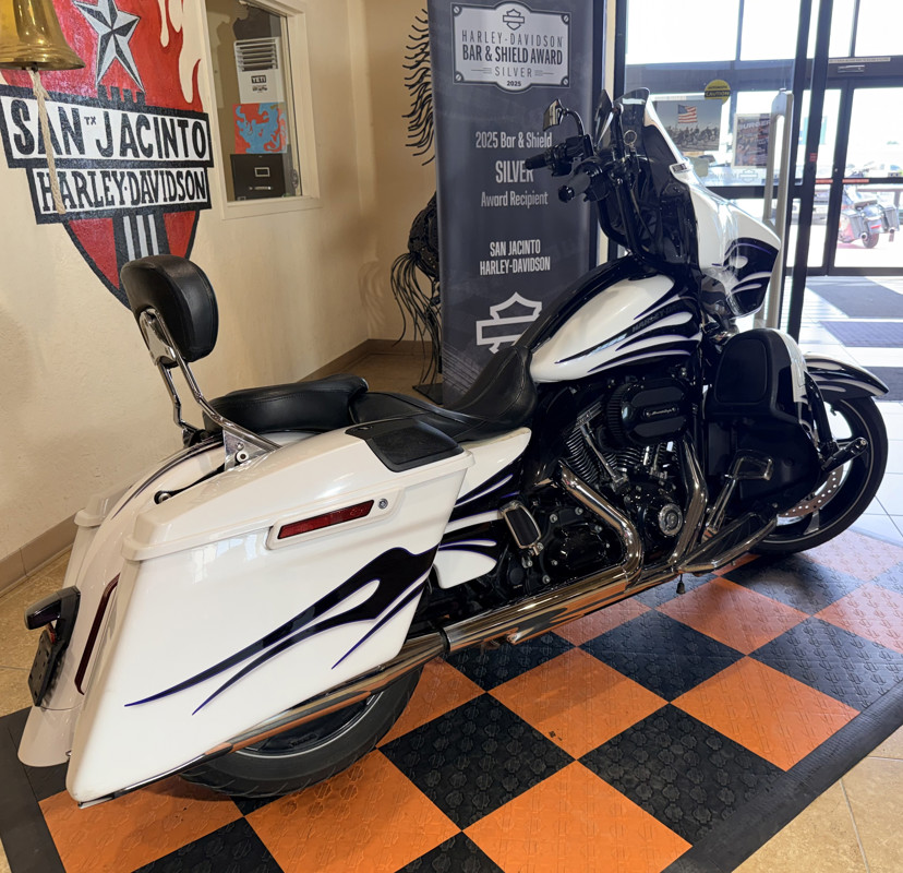 CVO® Street Glide®