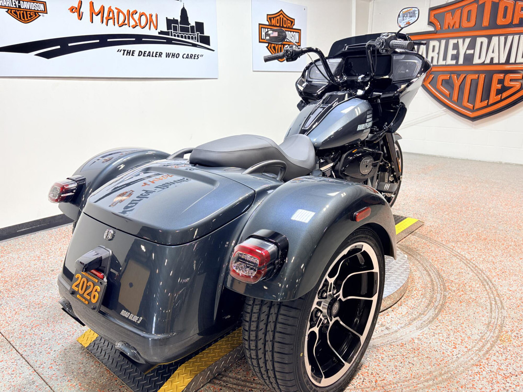 Road Glide® 3