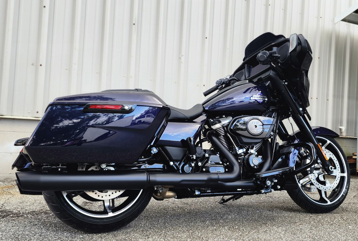 Street Glide®