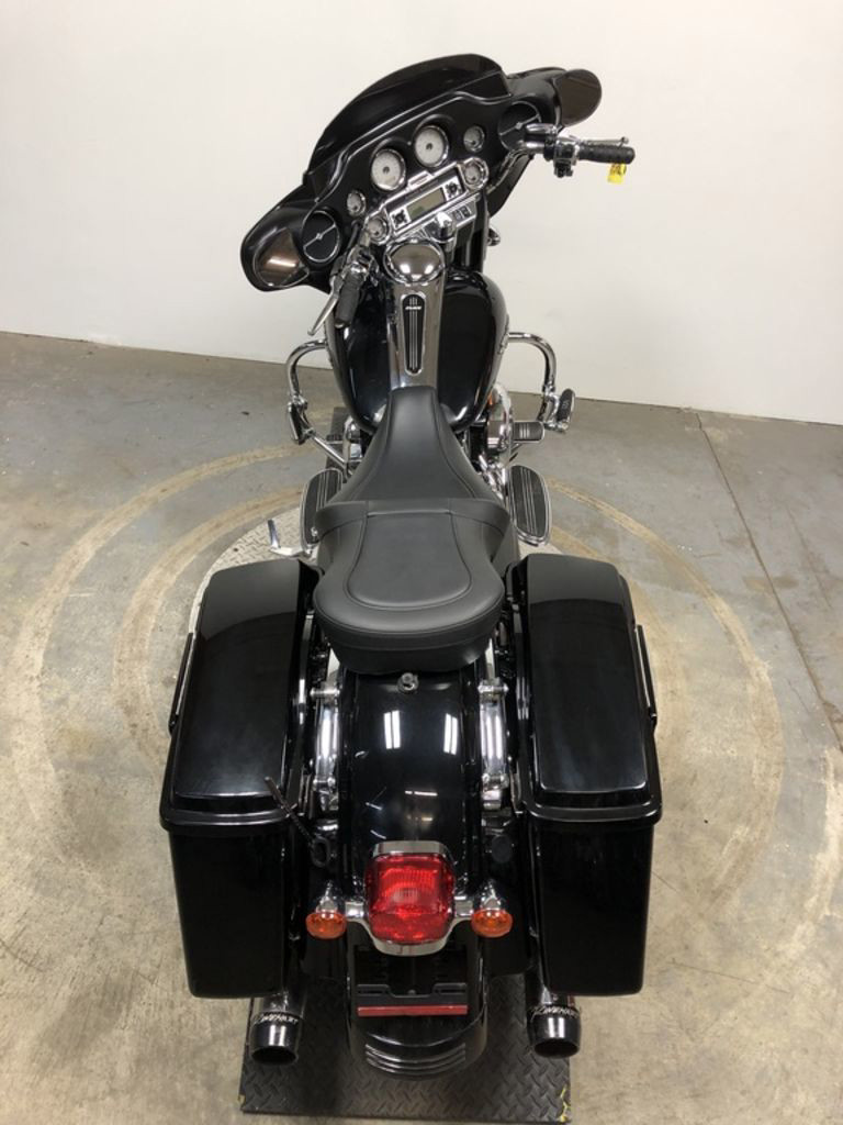 Street Glide®