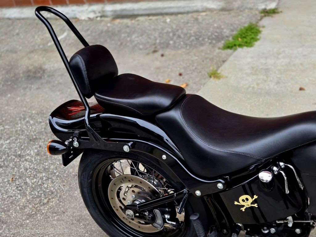 Softail® Cross Bones®