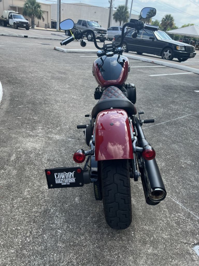 Street Bob®
