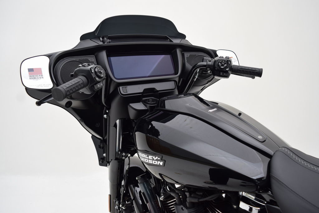 Street Glide®