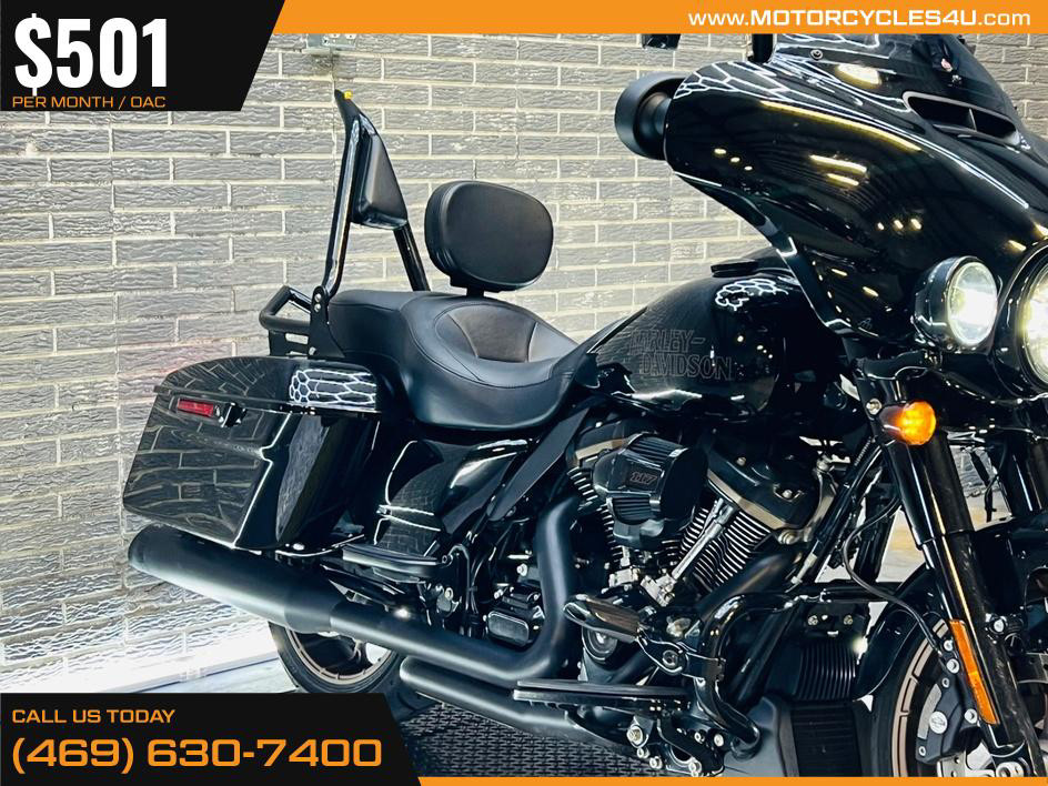 Street Glide® ST