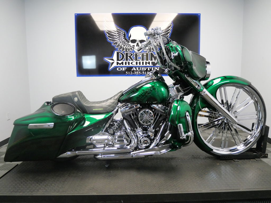 Street Glide®