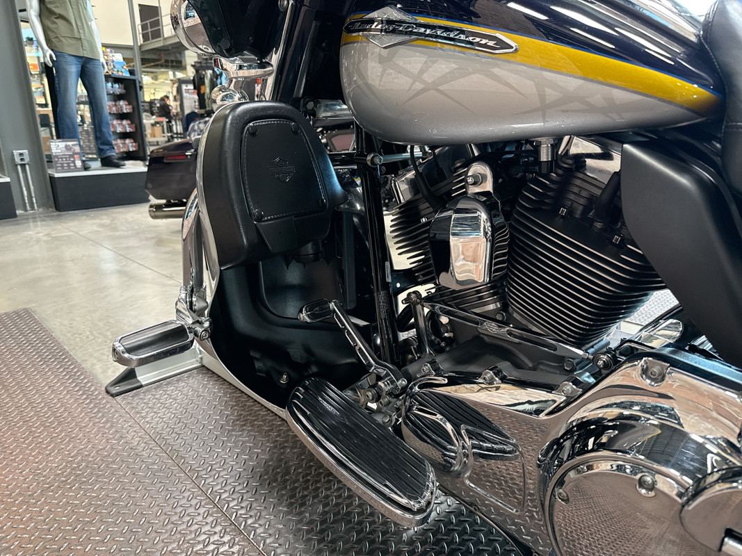 CVO® Ultra Classic® Electra Glide®
