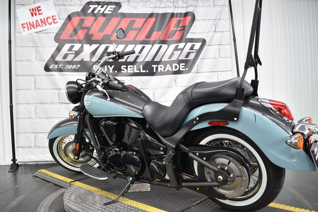 Vulcan 900 Classic