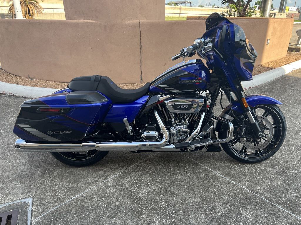 CVO® Street Glide®
