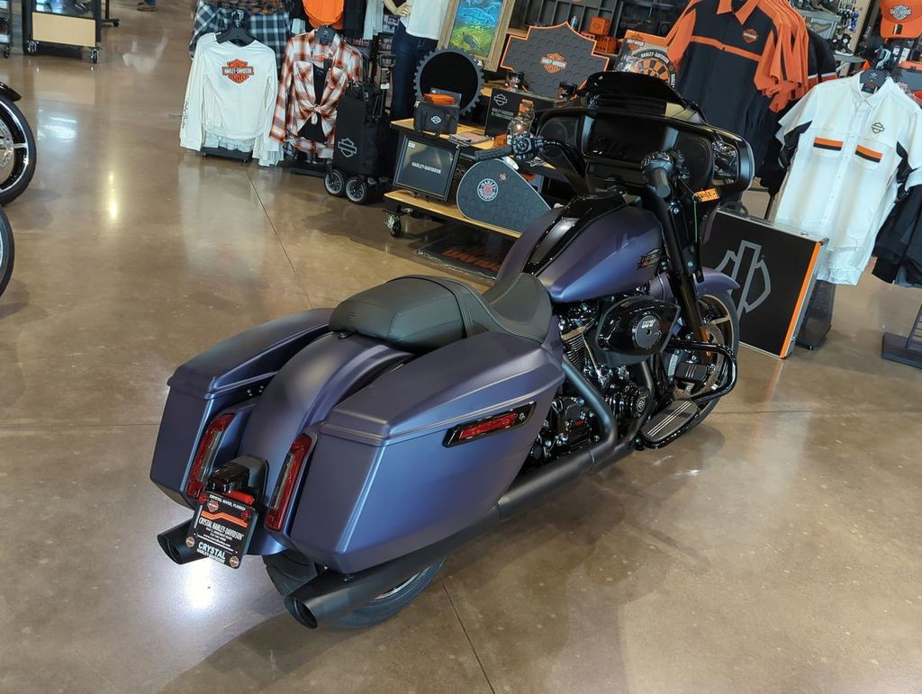 Street Glide®