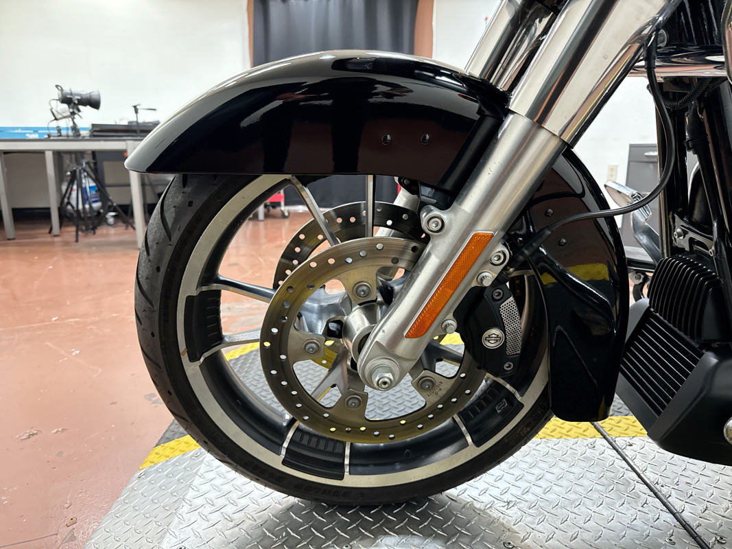 Road Glide®