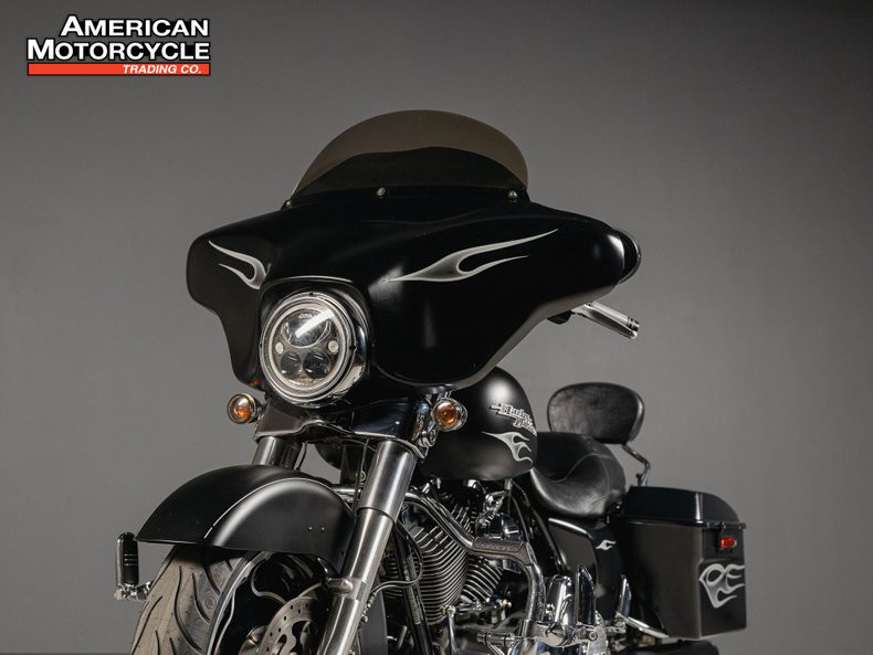 Street Glide®
