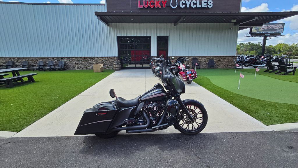 Street Glide®