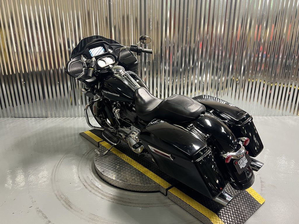 Road Glide®