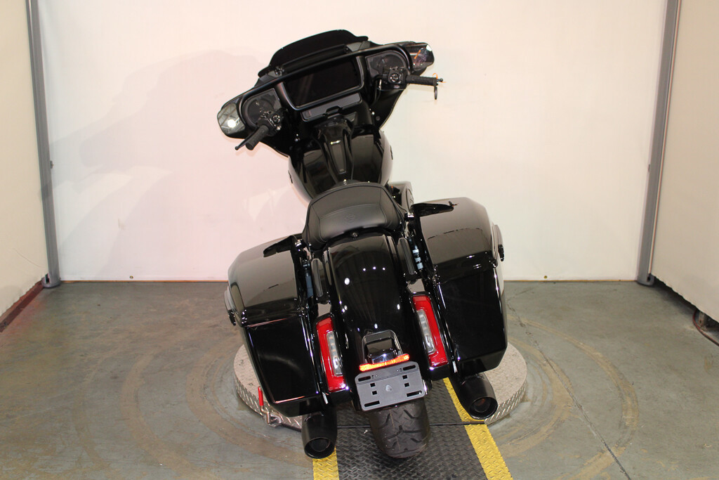 Street Glide®