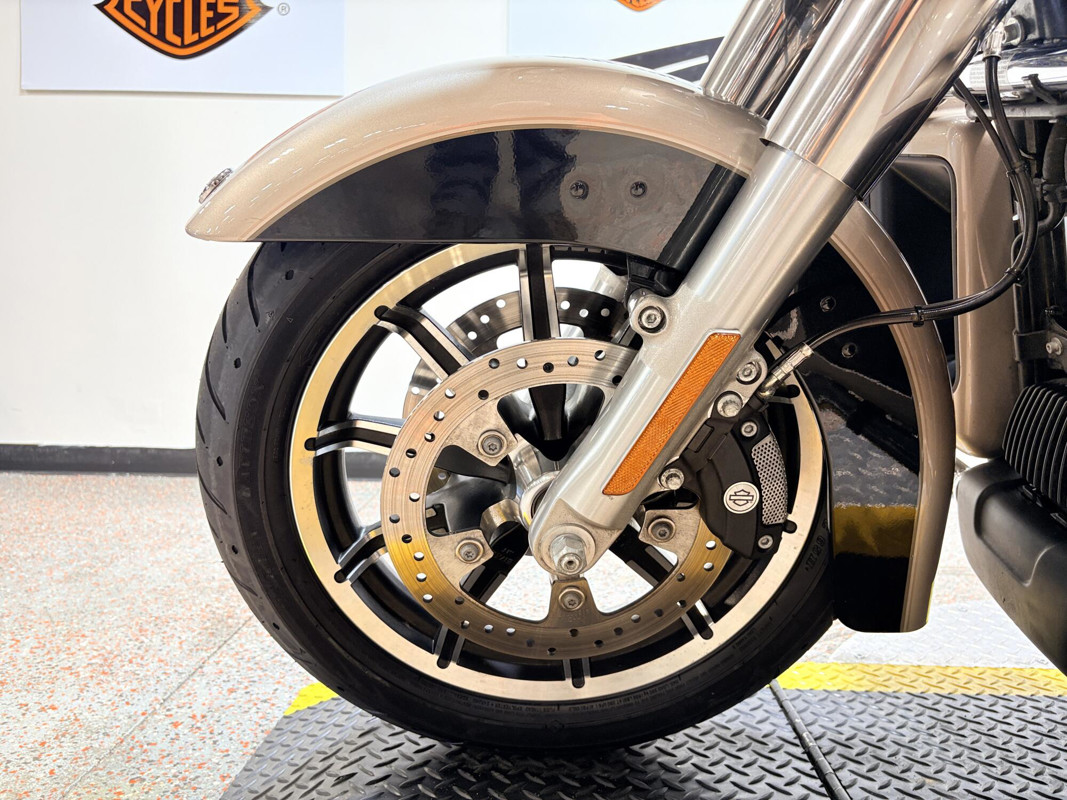 Road Glide® Ultra