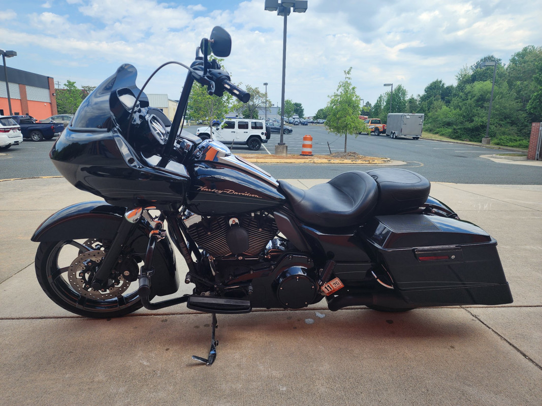Road Glide® Custom