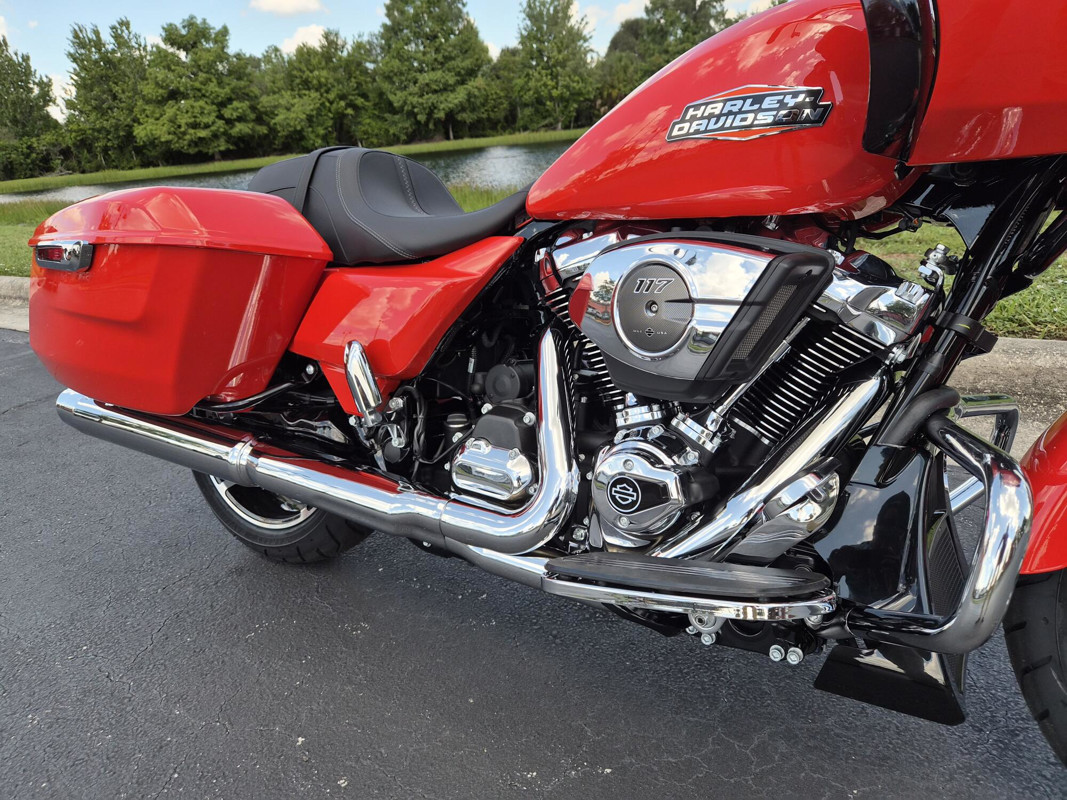 Road Glide®