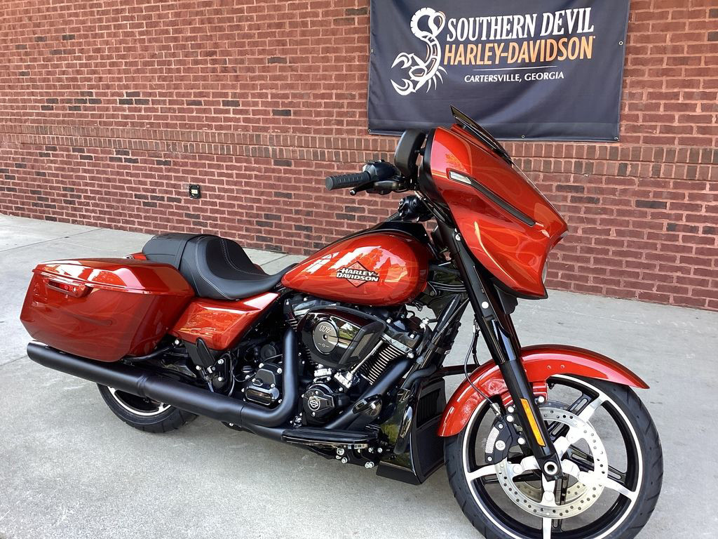 Street Glide®