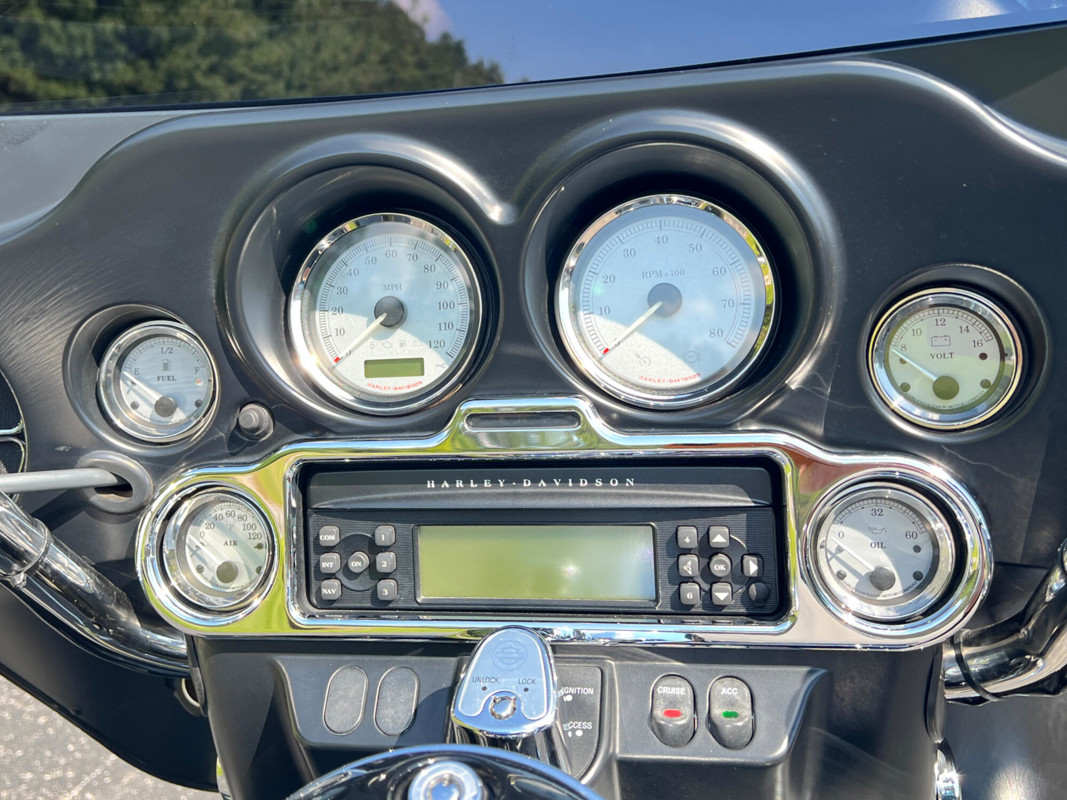 Street Glide®